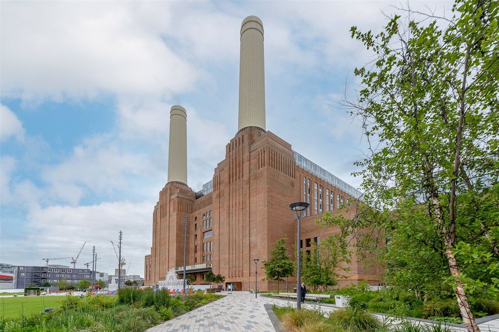 Property photo 3 of 29 Picture No. 35