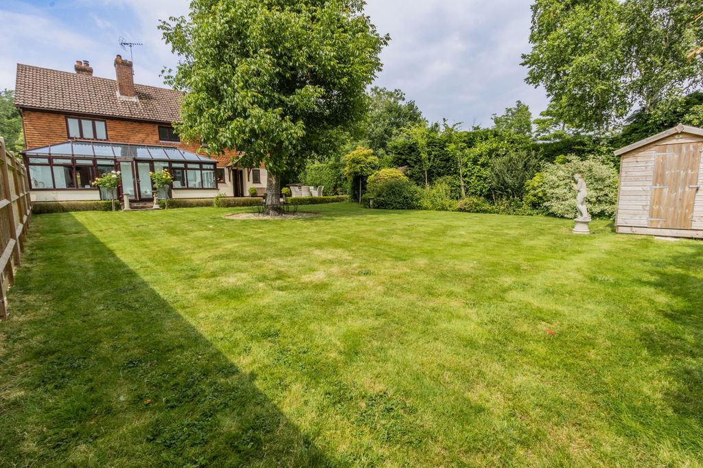 Property photo 2 of 22