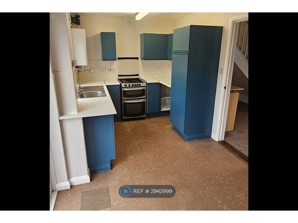 Property photo 2 of 23