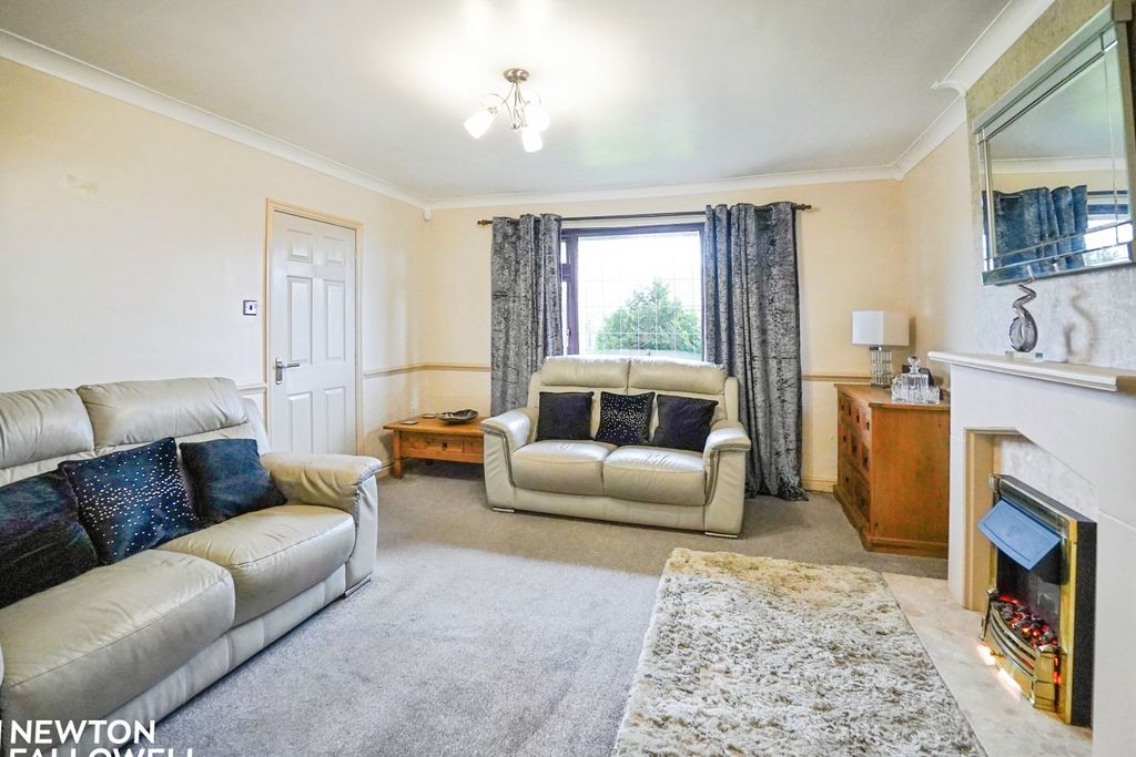 Property photo 2 of 24