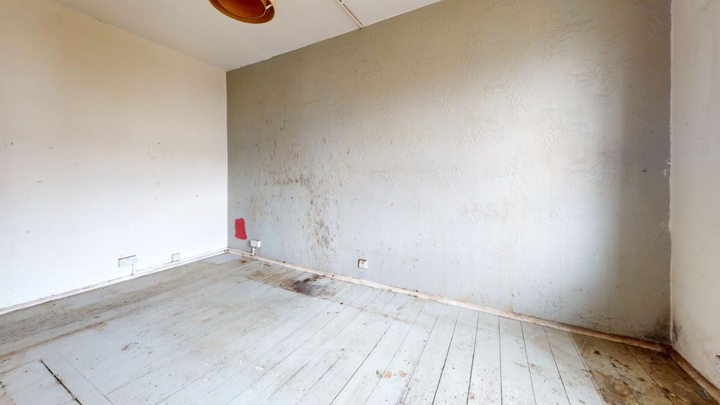 Property photo 3 of 13 Flat 11, Block H, Peabody Estate, Rodney Road, Walworth, London, Se17 1Bn