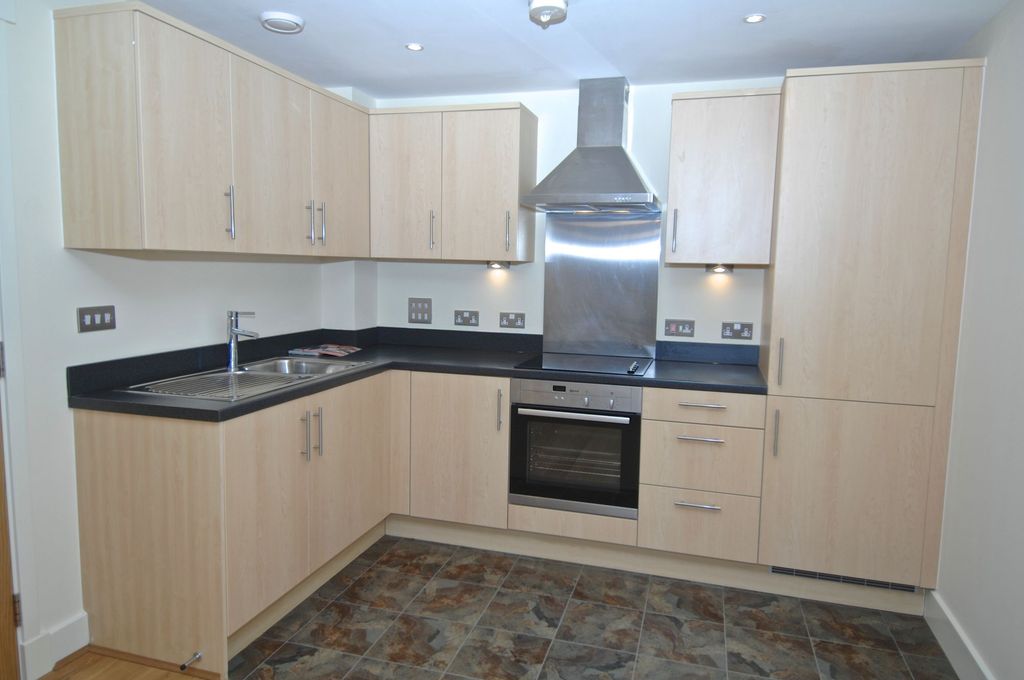 Property photo 2 of 6