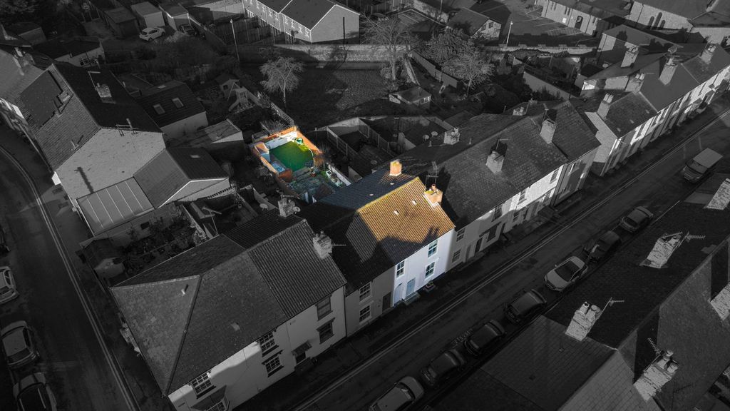 Property photo 1 of 34