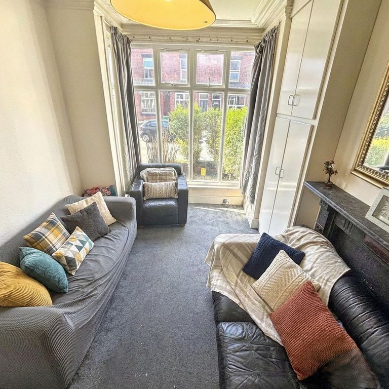 Property photo 2 of 8 Lounge1.Jpeg