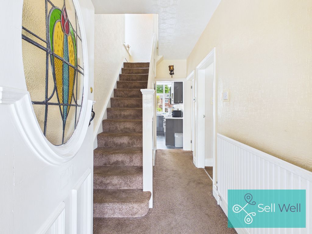 Property photo 3 of 15 Entrance Hall