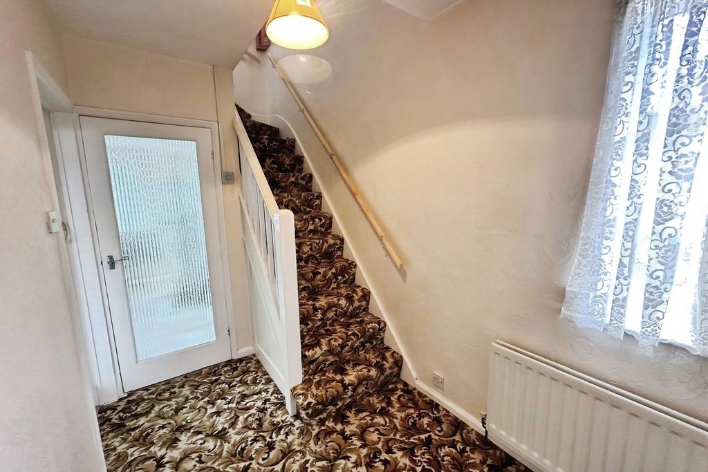 Property photo 2 of 12 Entrance Hallway