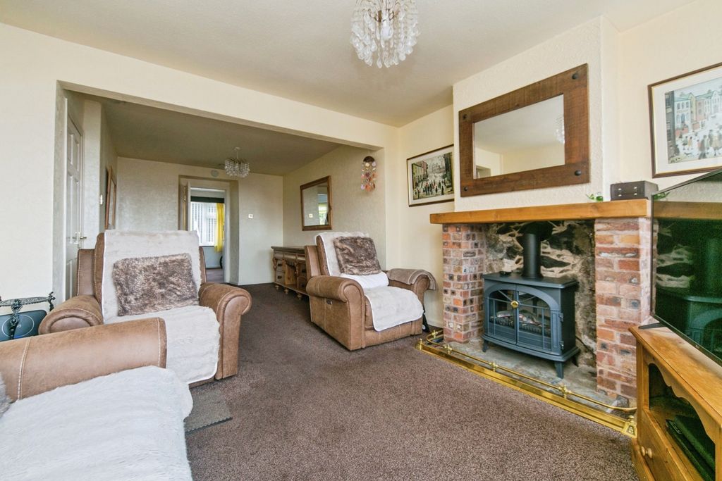 Property photo 2 of 19 Pbox-Img.Jpg