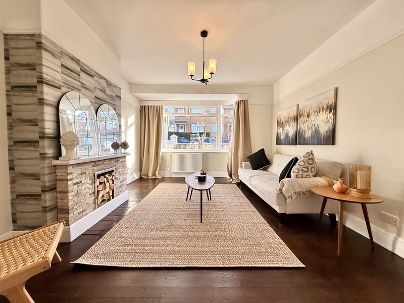 Property photo 3 of 28 Photo 9