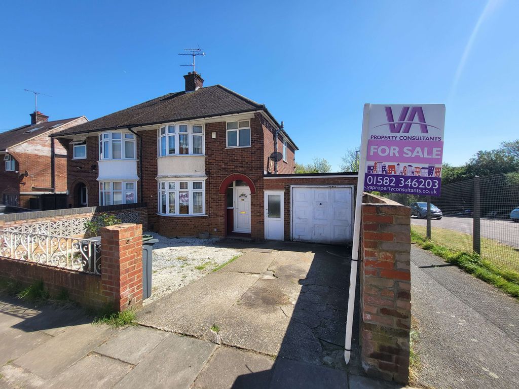 Property photo 1 of 35 3Â Bedroom Semi Detached For Sale