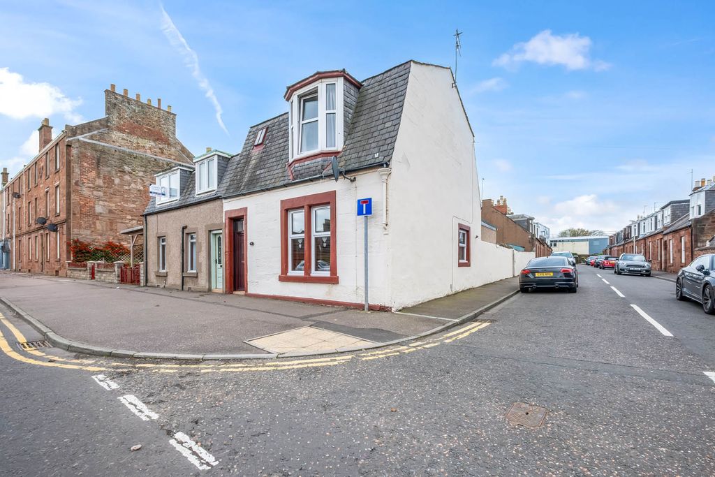 Property photo 1 of 49