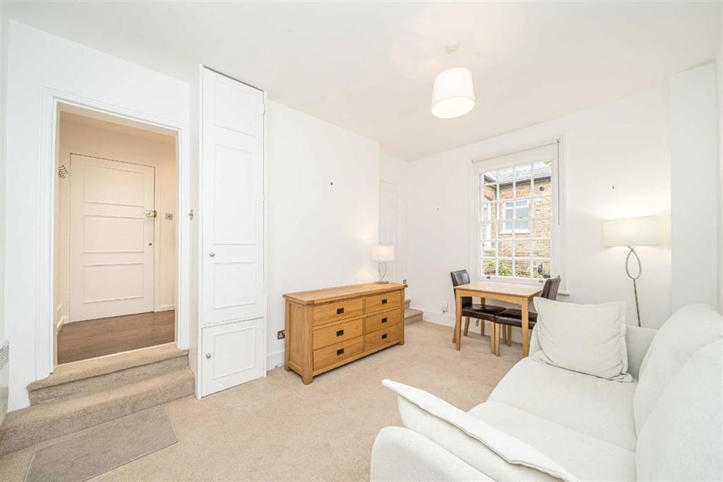 Property photo 3 of 4
