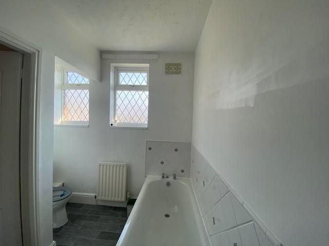 Property photo 2 of 20 Bathroom 3.Jpg