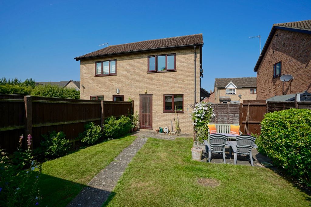 Property photo 3 of 12
