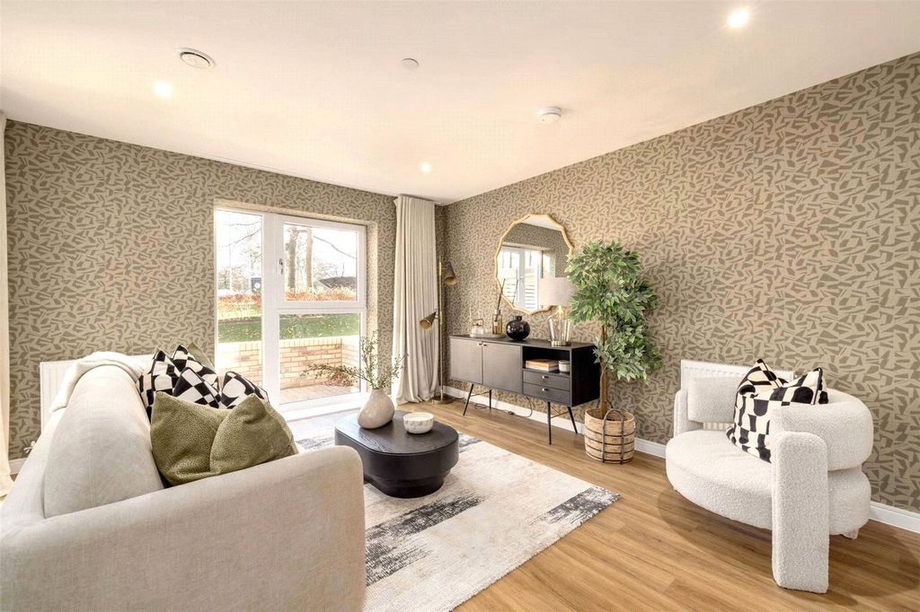 Property photo 3 of 15 Living