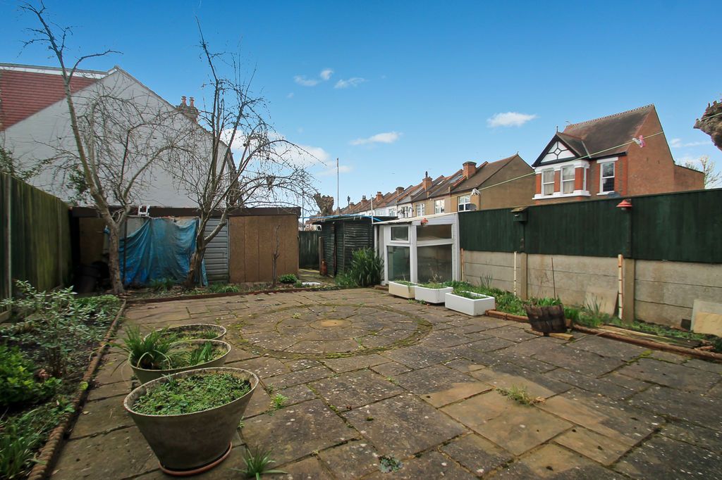 Property photo 2 of 19 Photo 2