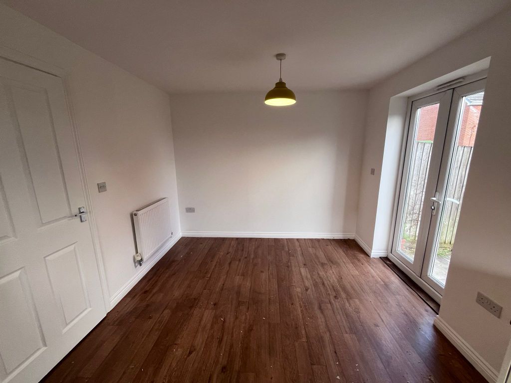Property photo 3 of 13 Dining Room