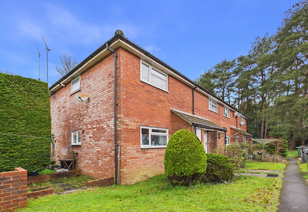 Property photo 1 of 5 Front Of House