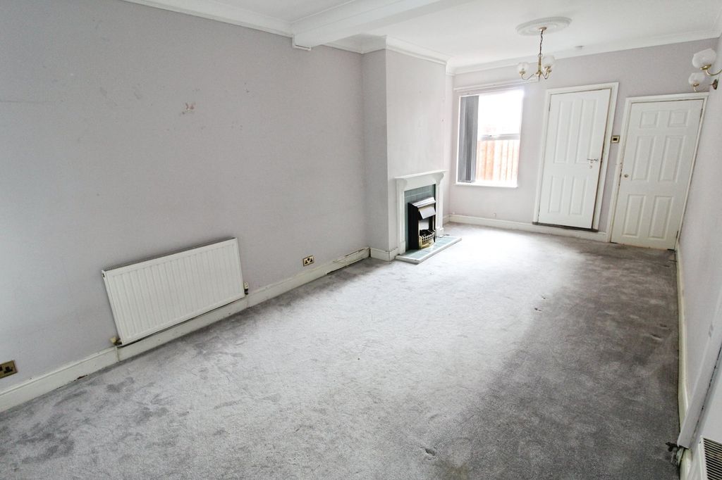 Property photo 2 of 9 Picture No. 06