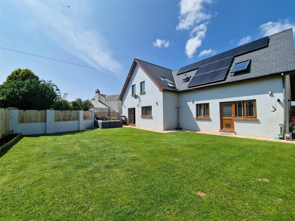 Property photo 1 of 41 Picture No. 53