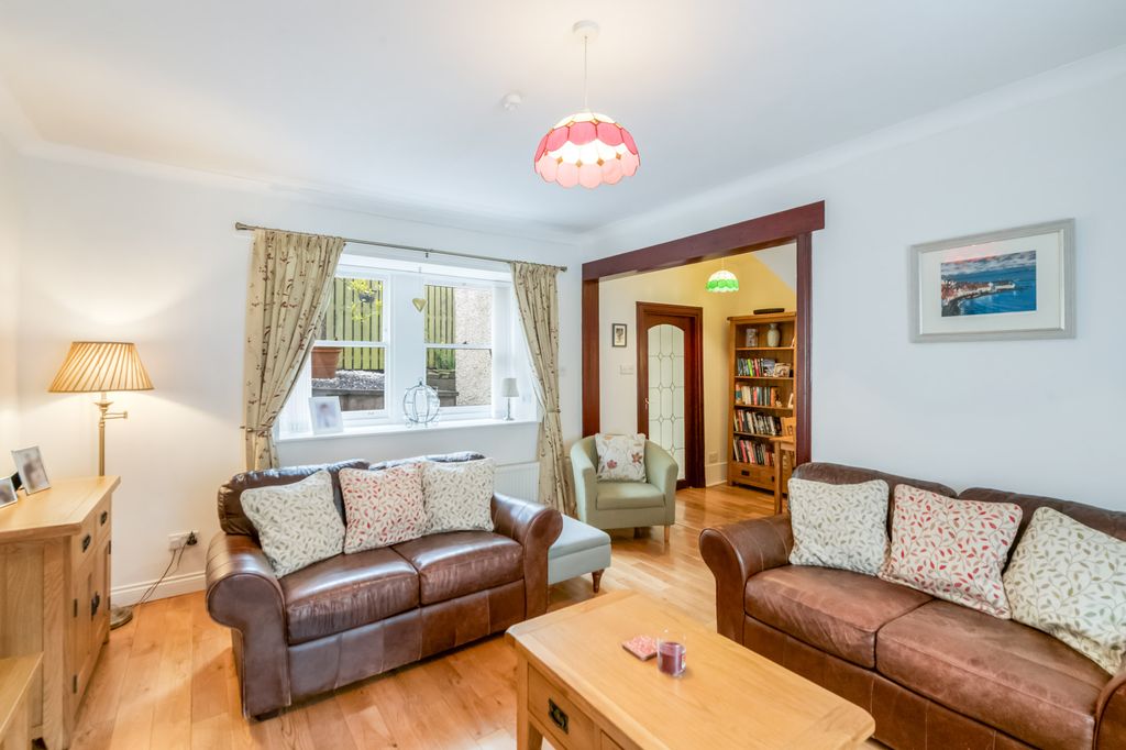 Property photo 3 of 26