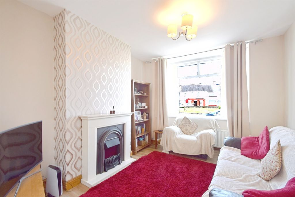 Property photo 3 of 19