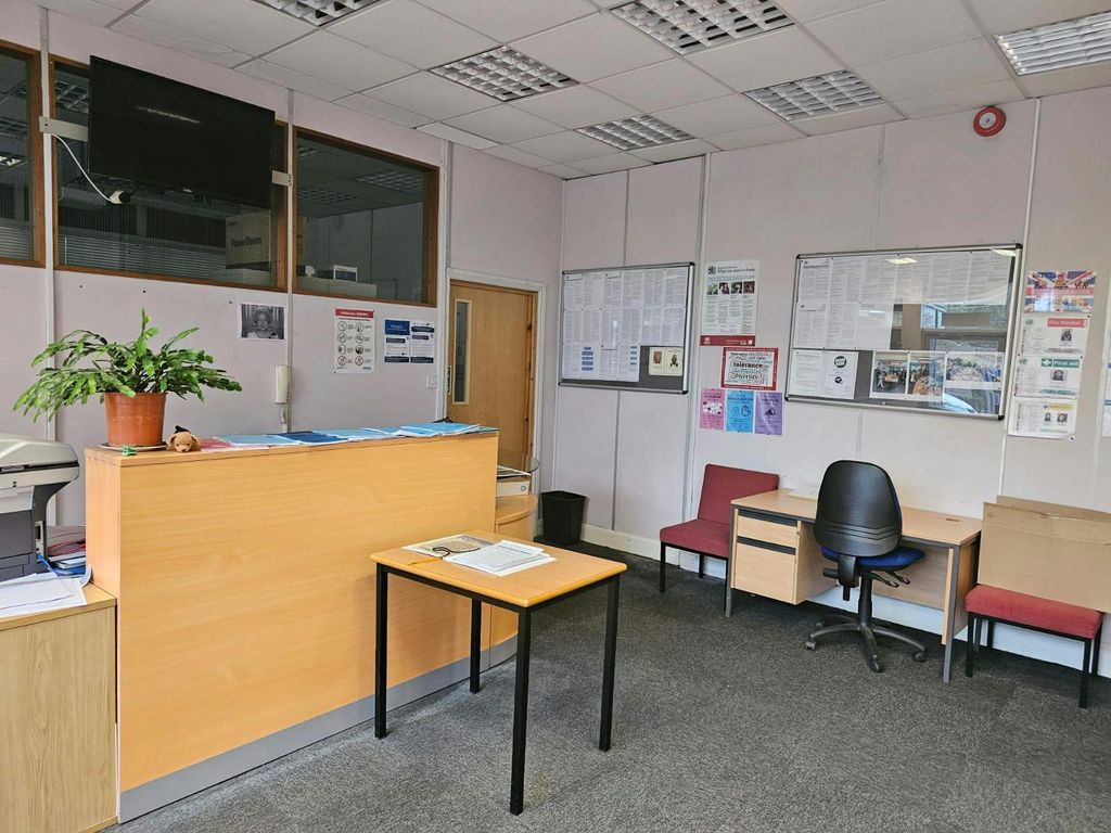 Property photo 3 of 8 c545Ca08d49445219dc6E28613979d1F.Jpg