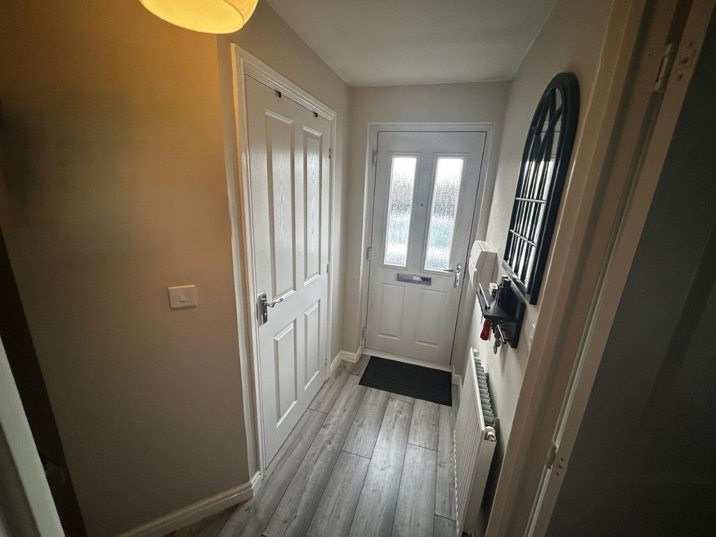 Property photo 2 of 25