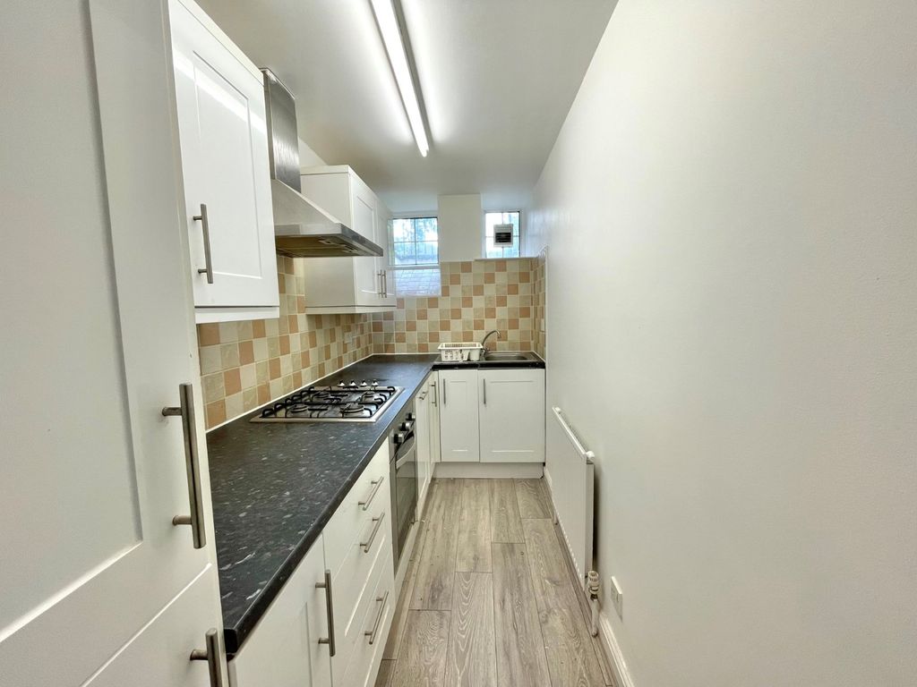 Property photo 3 of 8 Picture No. 04