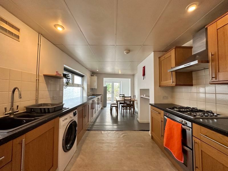 Property photo 3 of 12 Photo 17