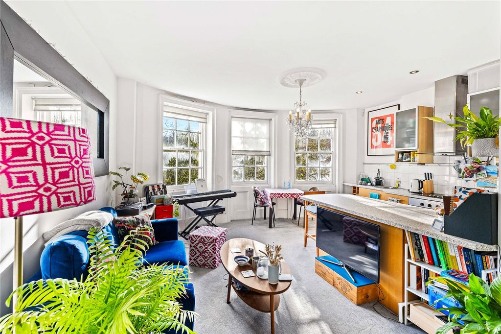 Property photo 2 of 14 Picture No. 04