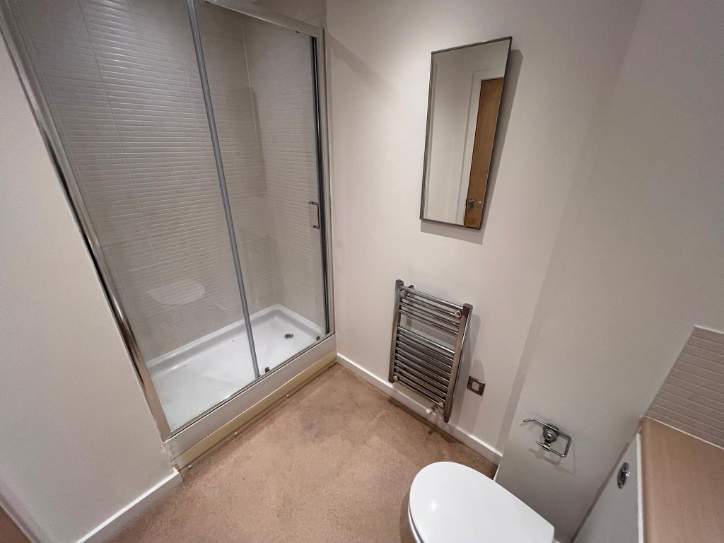 Property photo 3 of 8 En-Suite