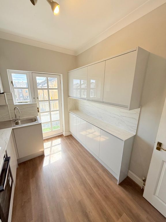 Property photo 3 of 14 Gallery