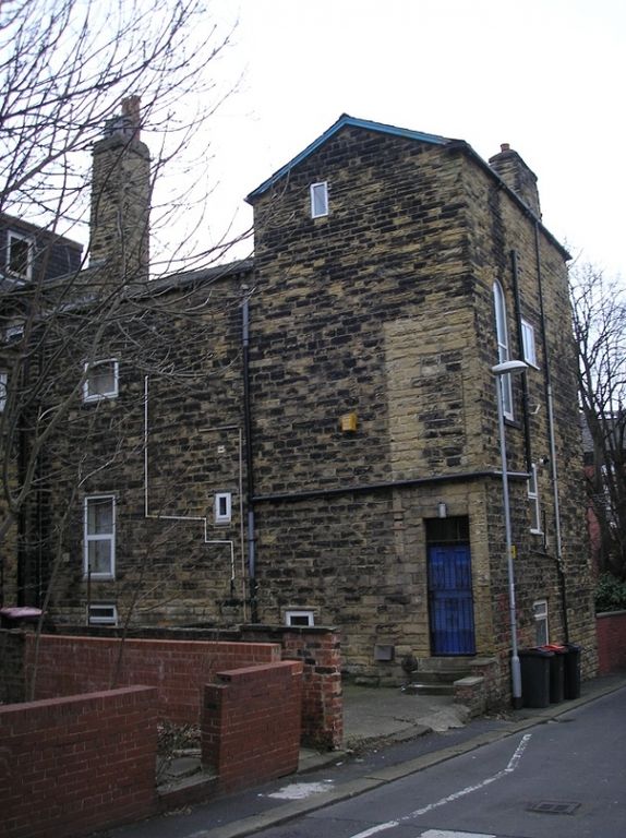 Property photo 1 of 7