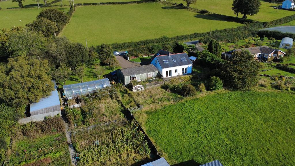 Property photo 1 of 40 Dji_Fly_20250923_161854_827_1758704208359_Photo_Op