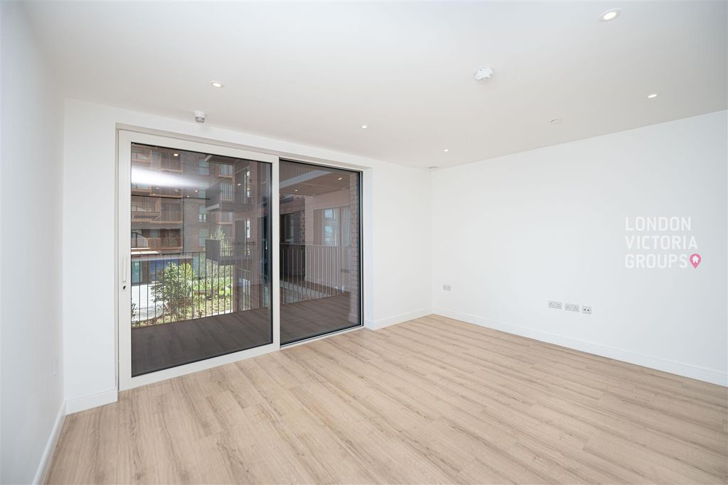 Property photo 3 of 13 1-1799.Jpg