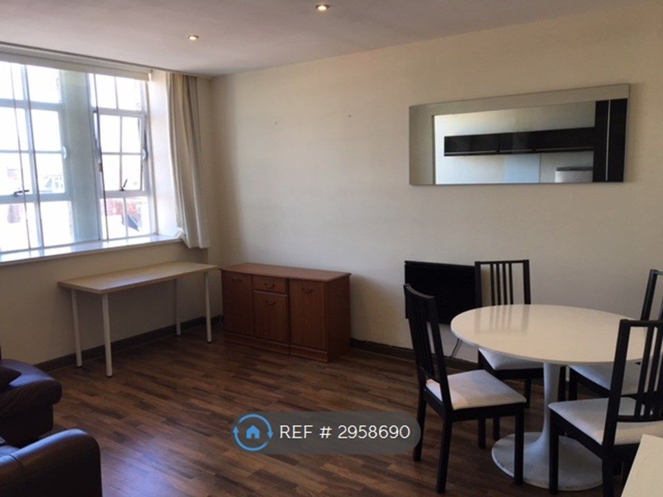 Property photo 3 of 13