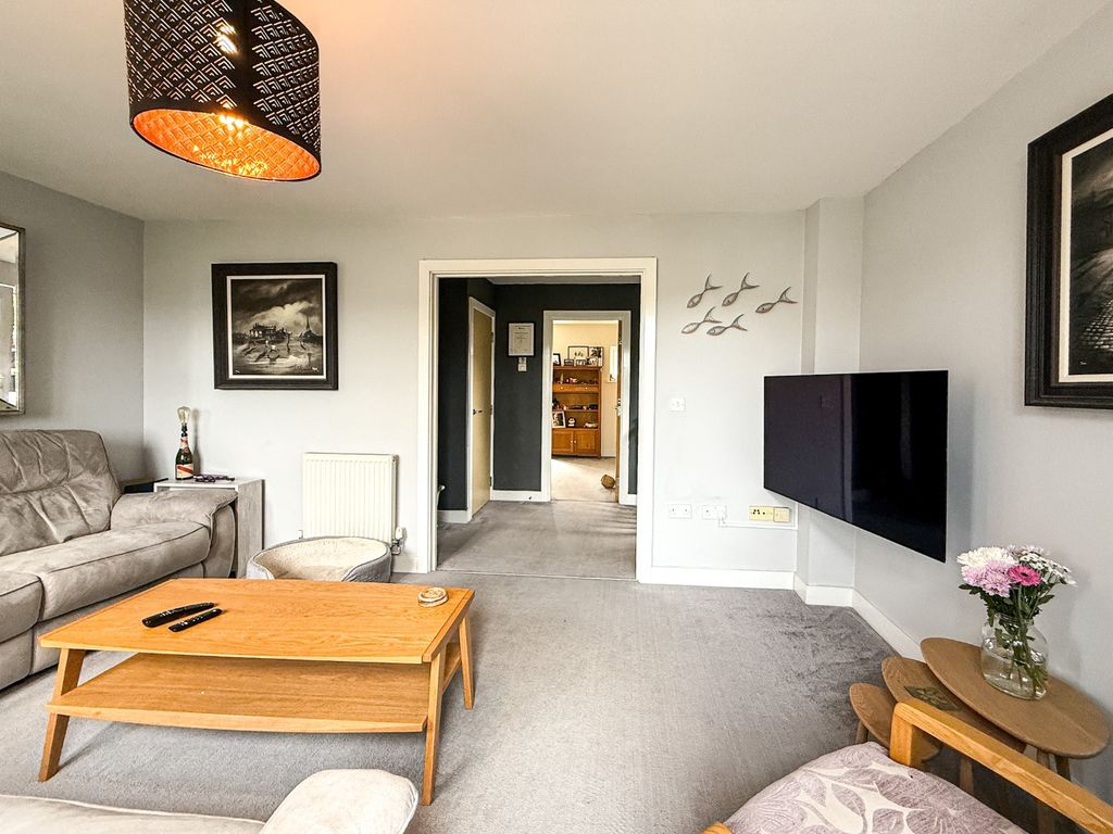 Property photo 2 of 21 4434553