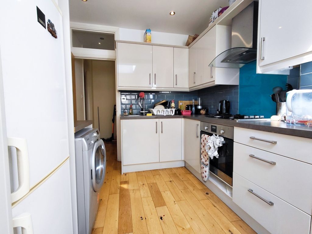 Property photo 3 of 11