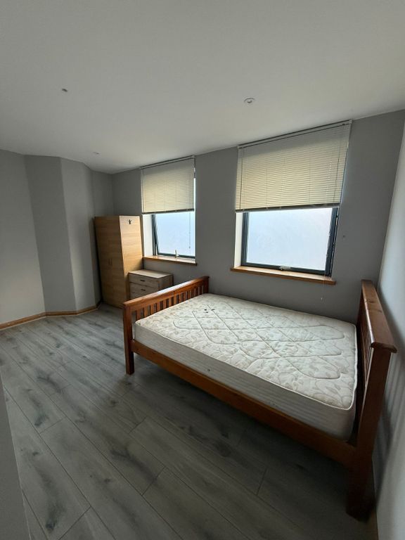 Property photo 1 of 3