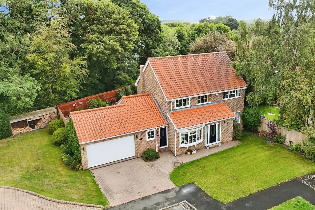 Property photo 1 of 25