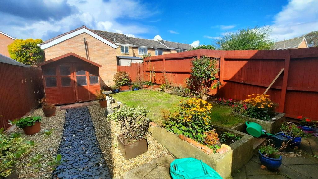 Property photo 2 of 15 Garden