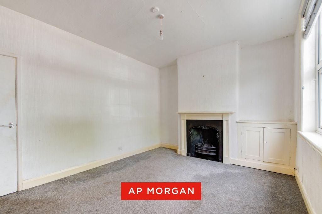 Property photo 2 of 15 Picture No. 06