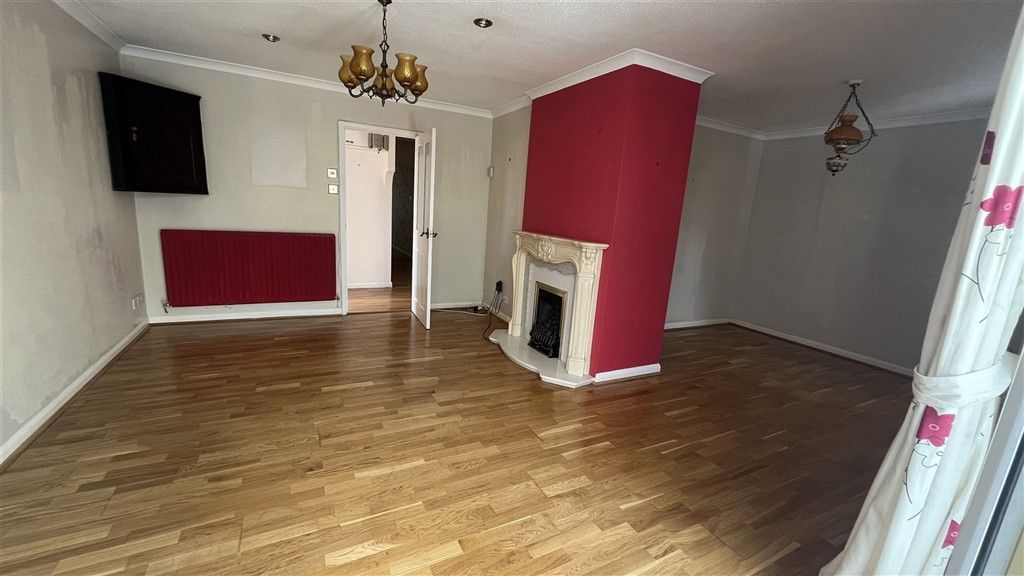 Property photo 1 of 10 Lounge Diner