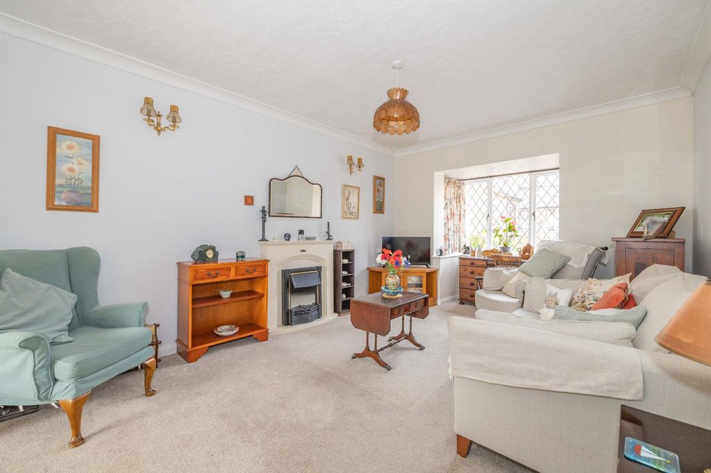 Property photo 2 of 12 Picture 2