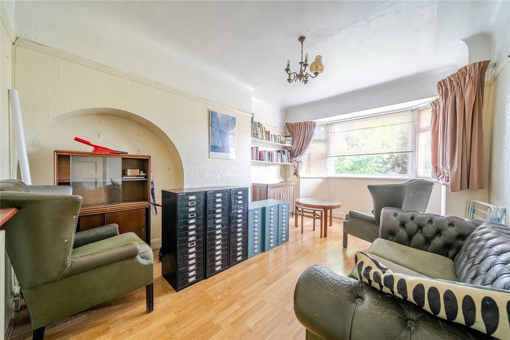 Property photo 2 of 17 Picture No. 26