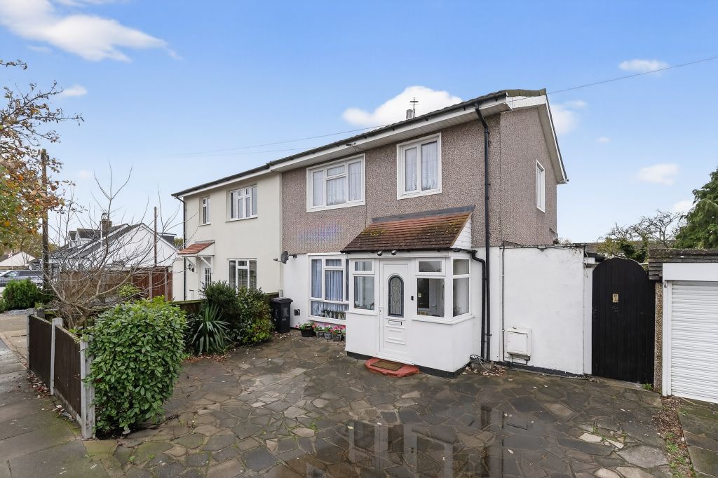 Property photo 2 of 19