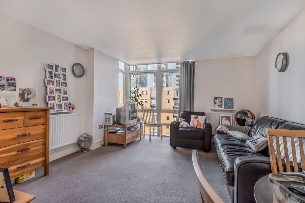 Property photo 3 of 9 392912  (3)