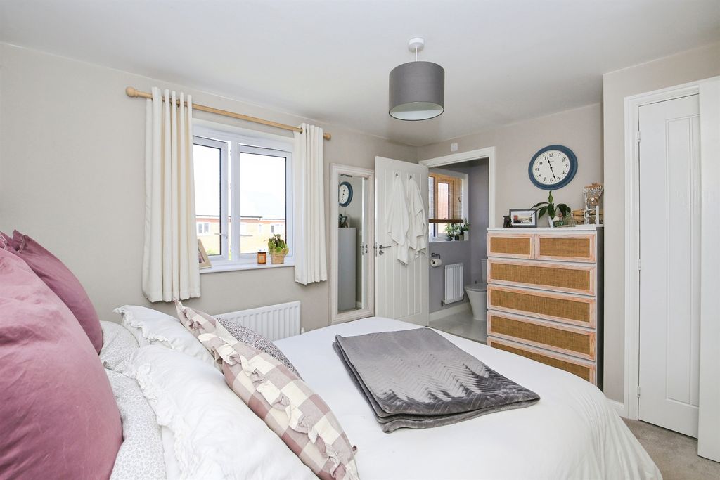 Additional image 14 of 3 bed semi-detached house for saleBanbury Drive, Hampton Water, Peterborough PE7