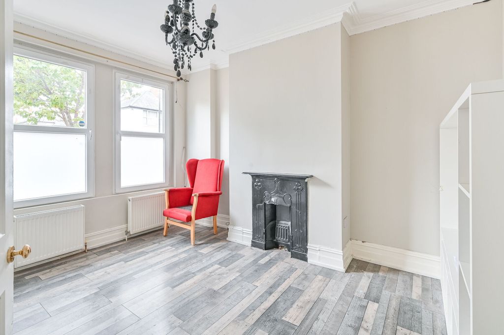 Property photo 1 of 21