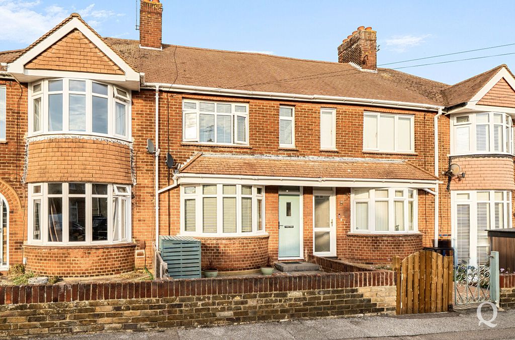Property photo 1 of 33 c19c39Ff-Feab-469...